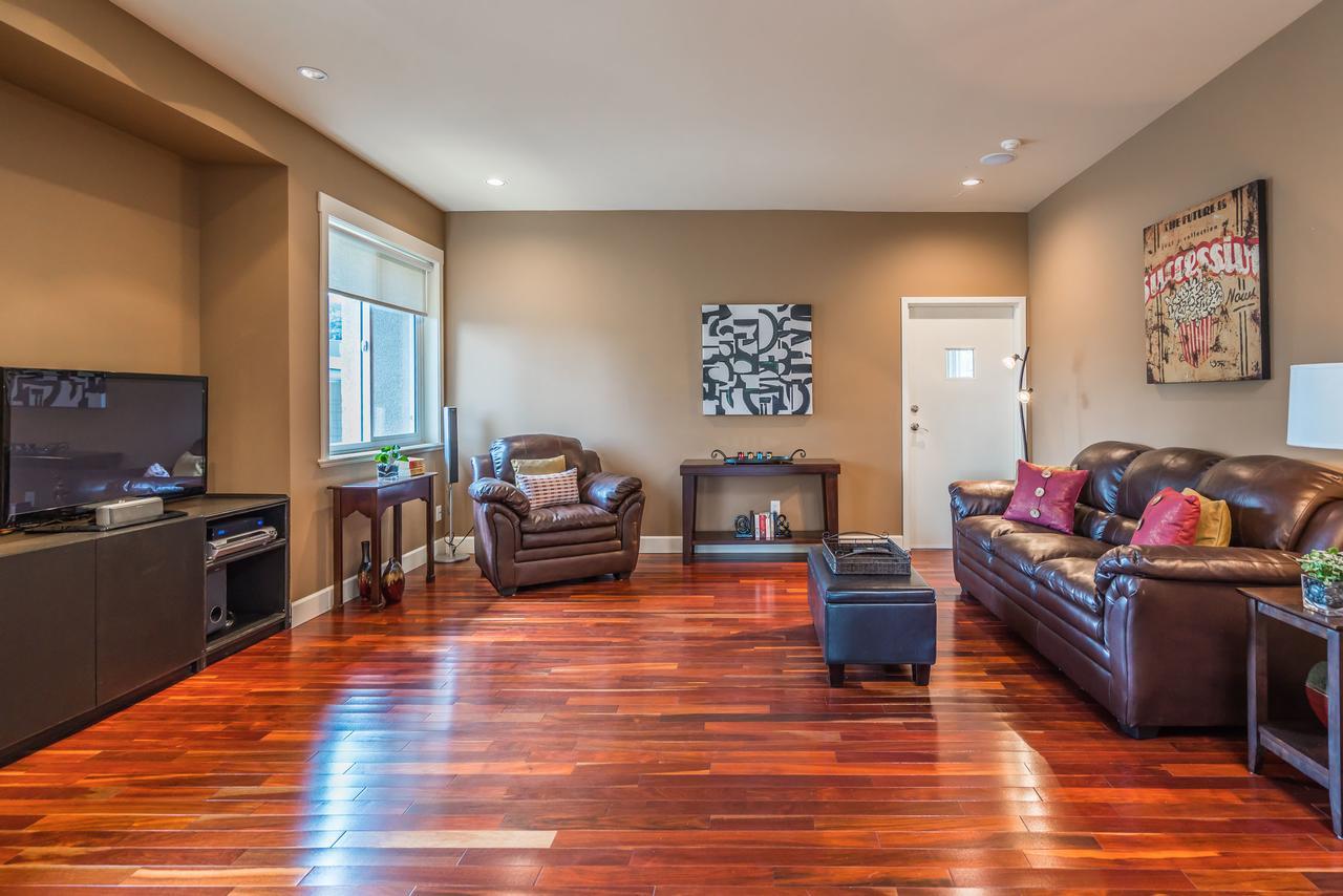 Apartmán Luxury Penthouse Downtown Nanaimo Exteriér fotografie